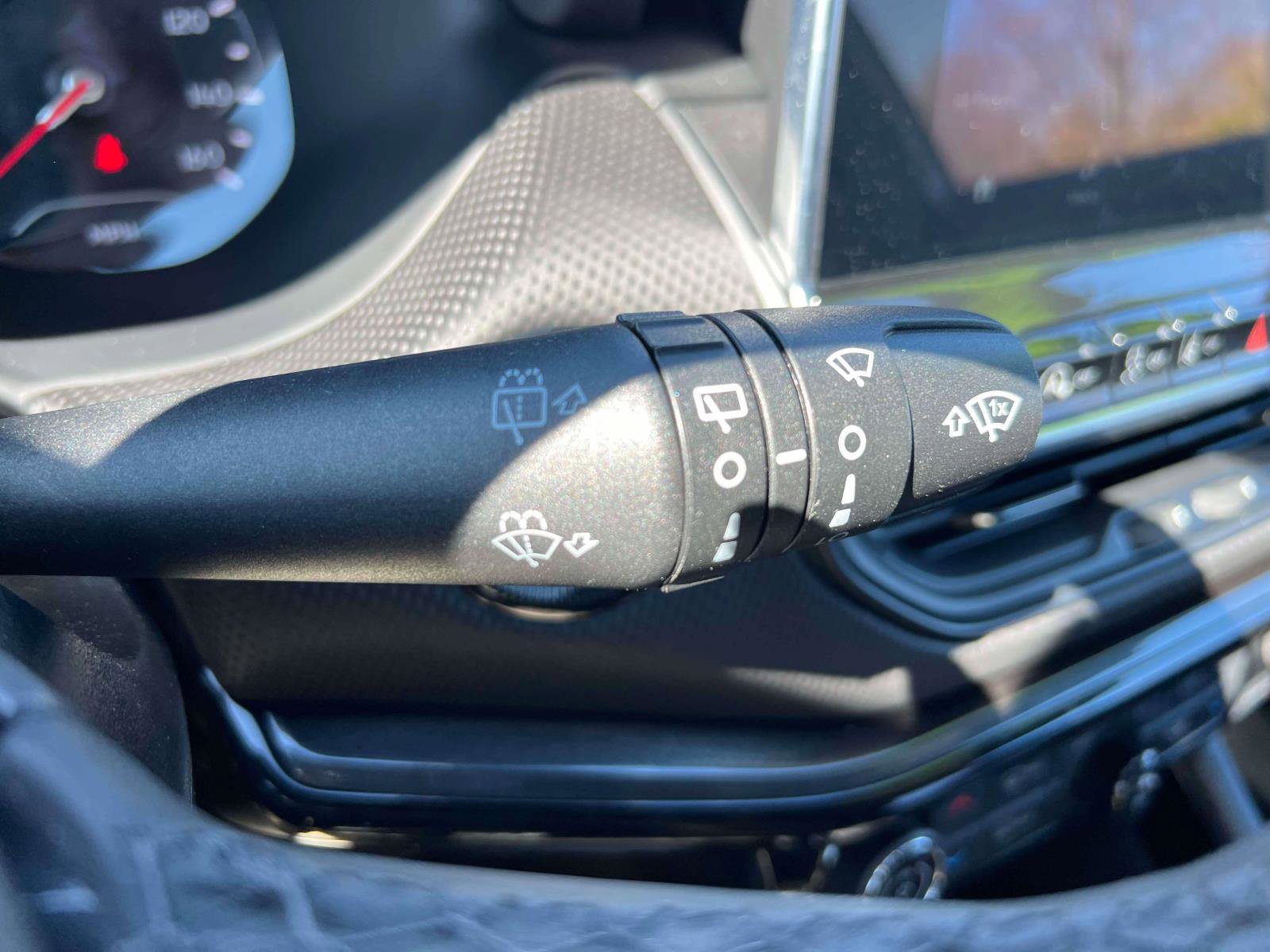 Used 2023 Jeep Compass Latitude w/ Convenience Group image 14