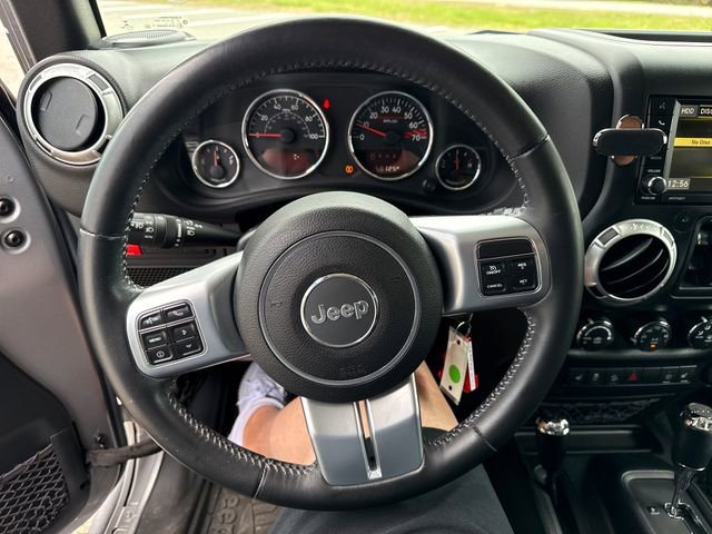 Used 2016 Jeep Wrangler Unlimited Rubicon AWD/4WD image 18