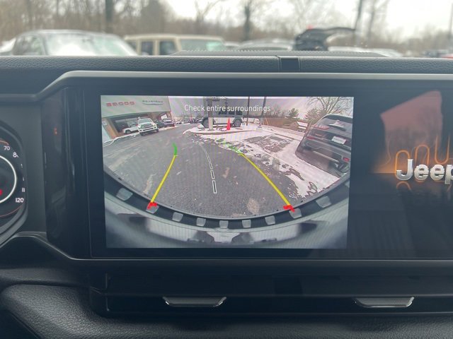 Used 2024 Jeep Wrangler Willys image 14