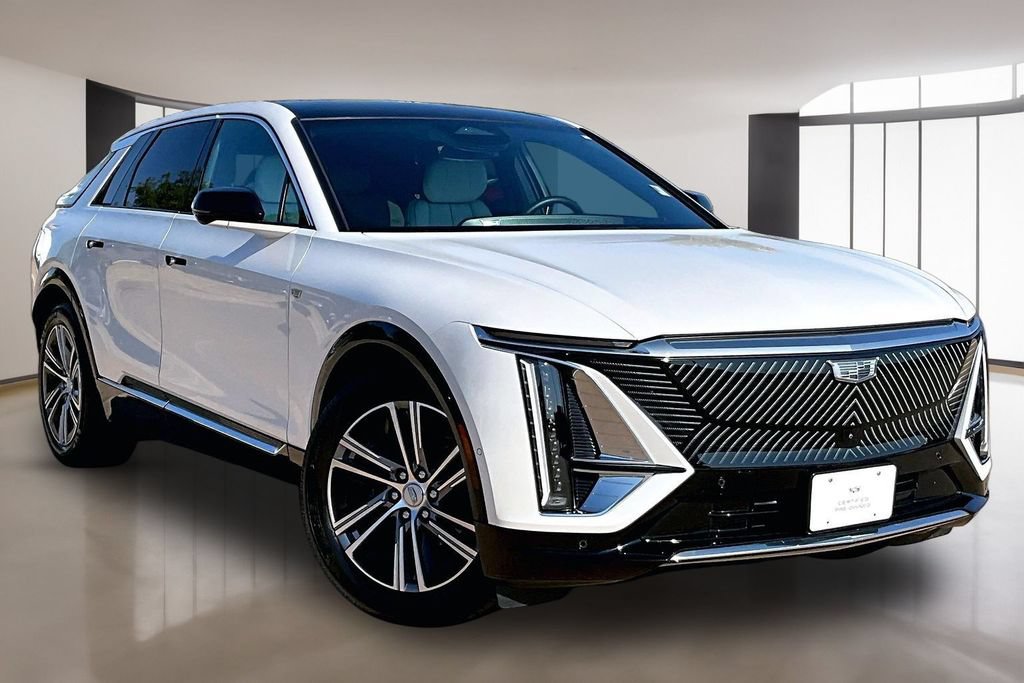 Used 2024 Cadillac Lyriq Luxury AWD/4WD image 11