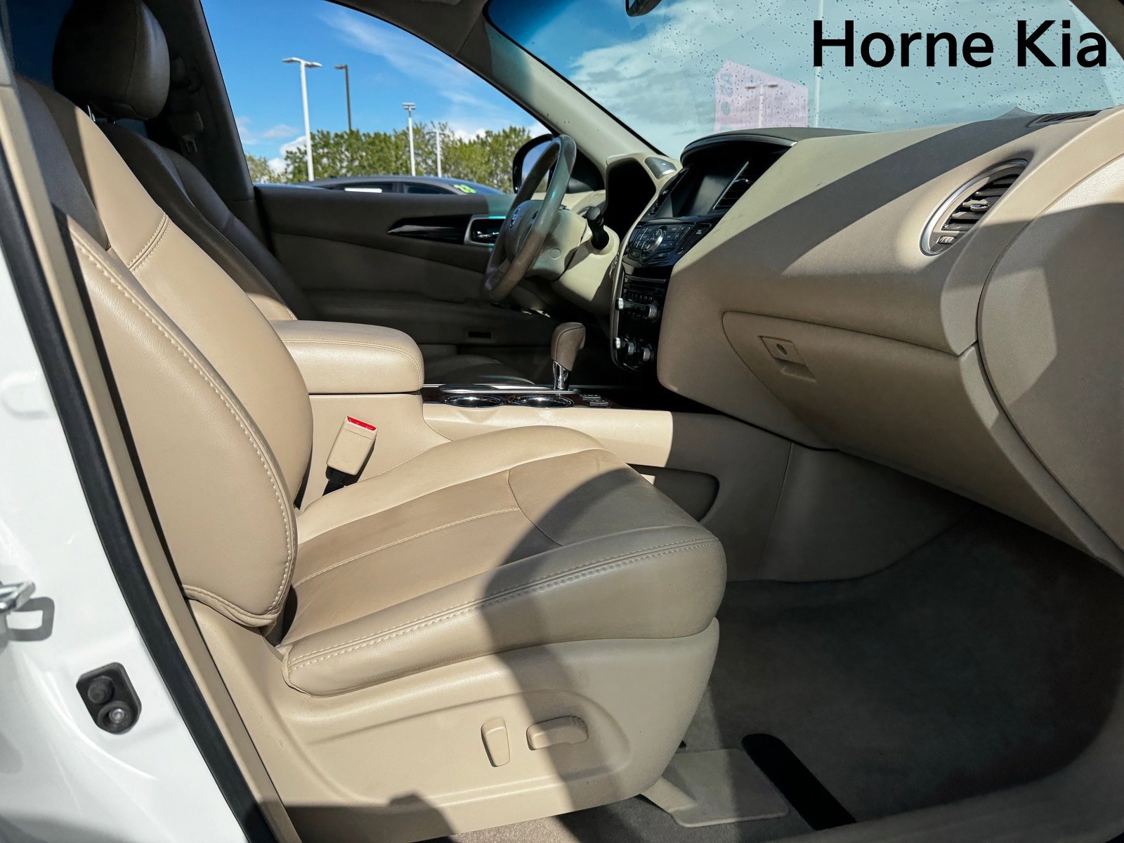 Used 2014 Nissan Pathfinder SL w/ SL Tech Package image 27