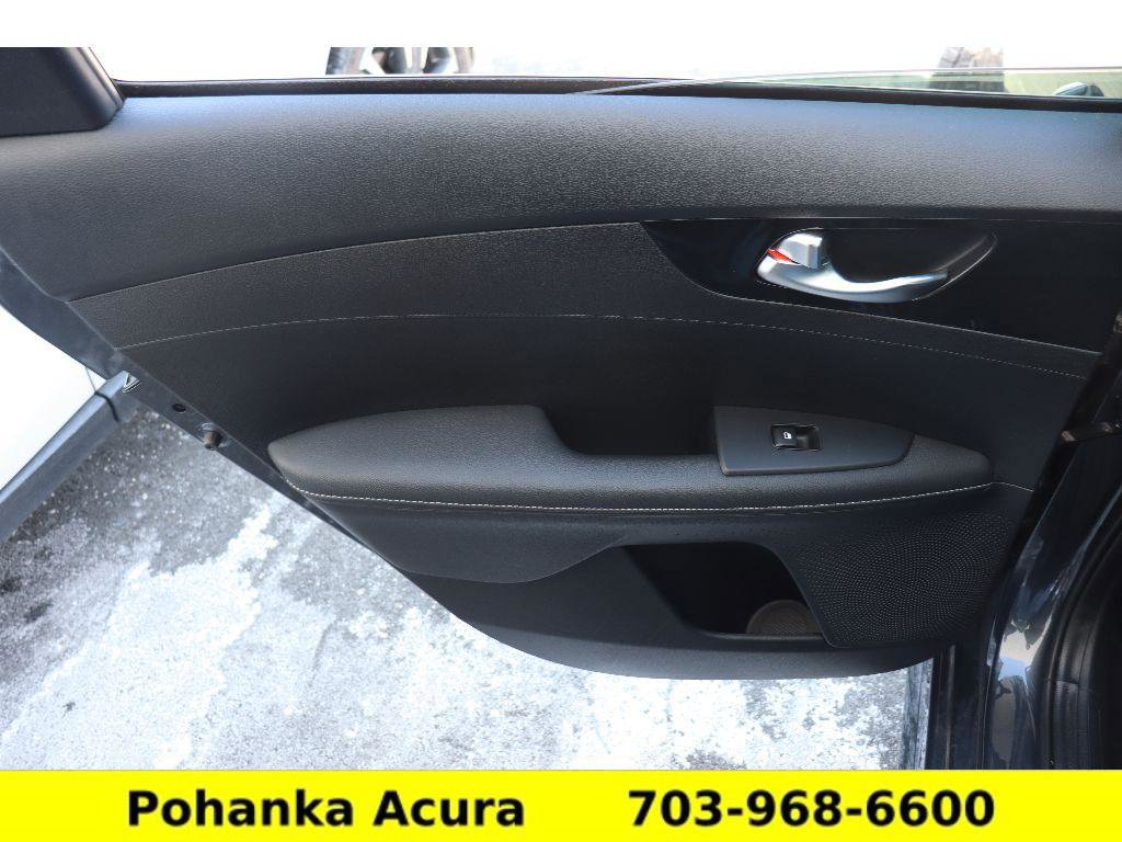 Used 2023 Kia Forte GT-Line w/ GT-Line Premium Package image 25