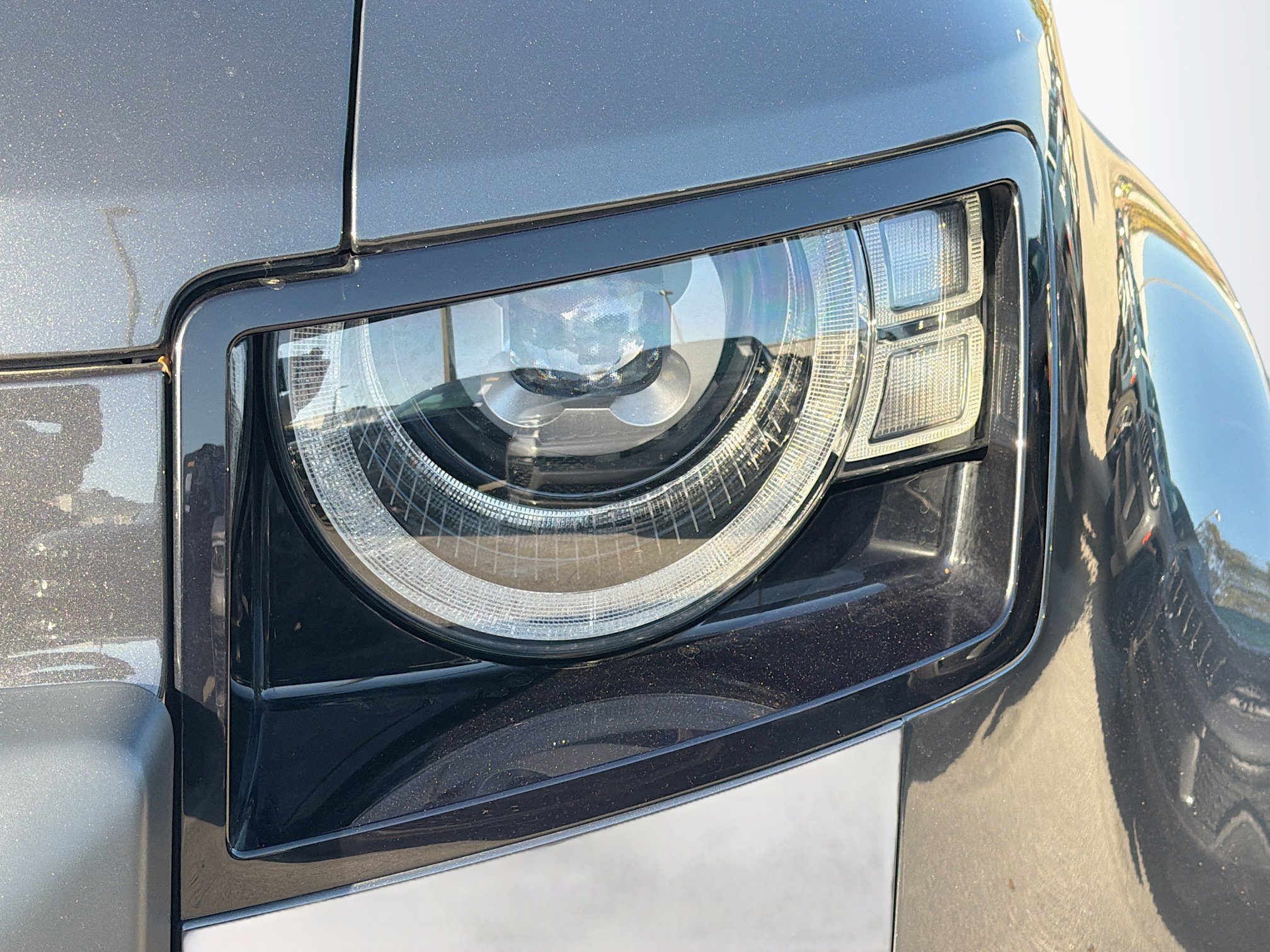 Used 2024 Land Rover Defender 110 S image 9