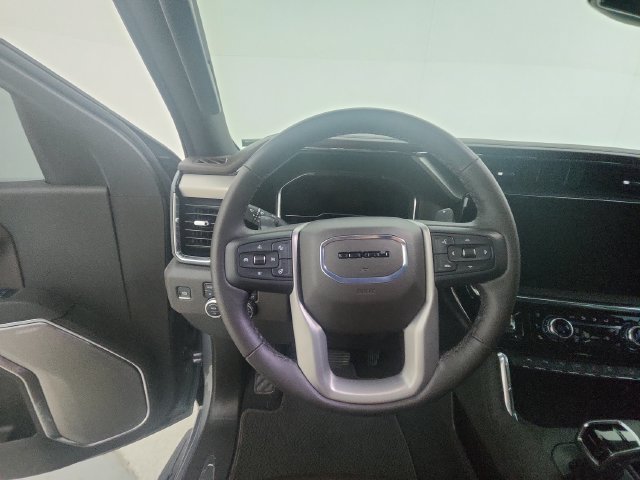 Used 2025 GMC Sierra 1500 Denali AWD/4WD image 13