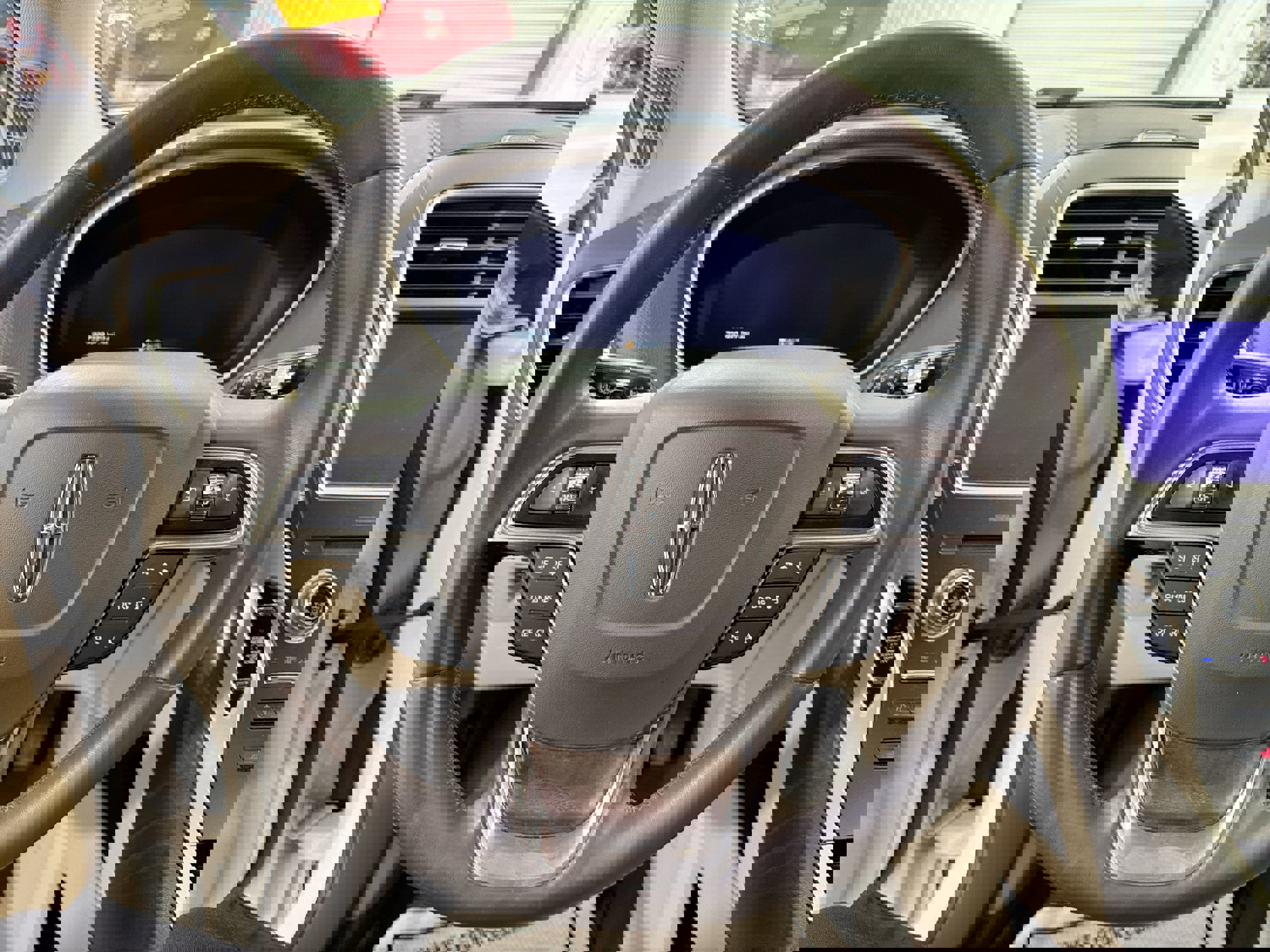 Used 2019 Lincoln Nautilus Select w/ Cargo Utility Package image 13