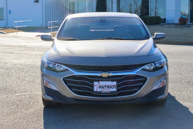 Used 2022 Chevrolet Malibu LT image 2