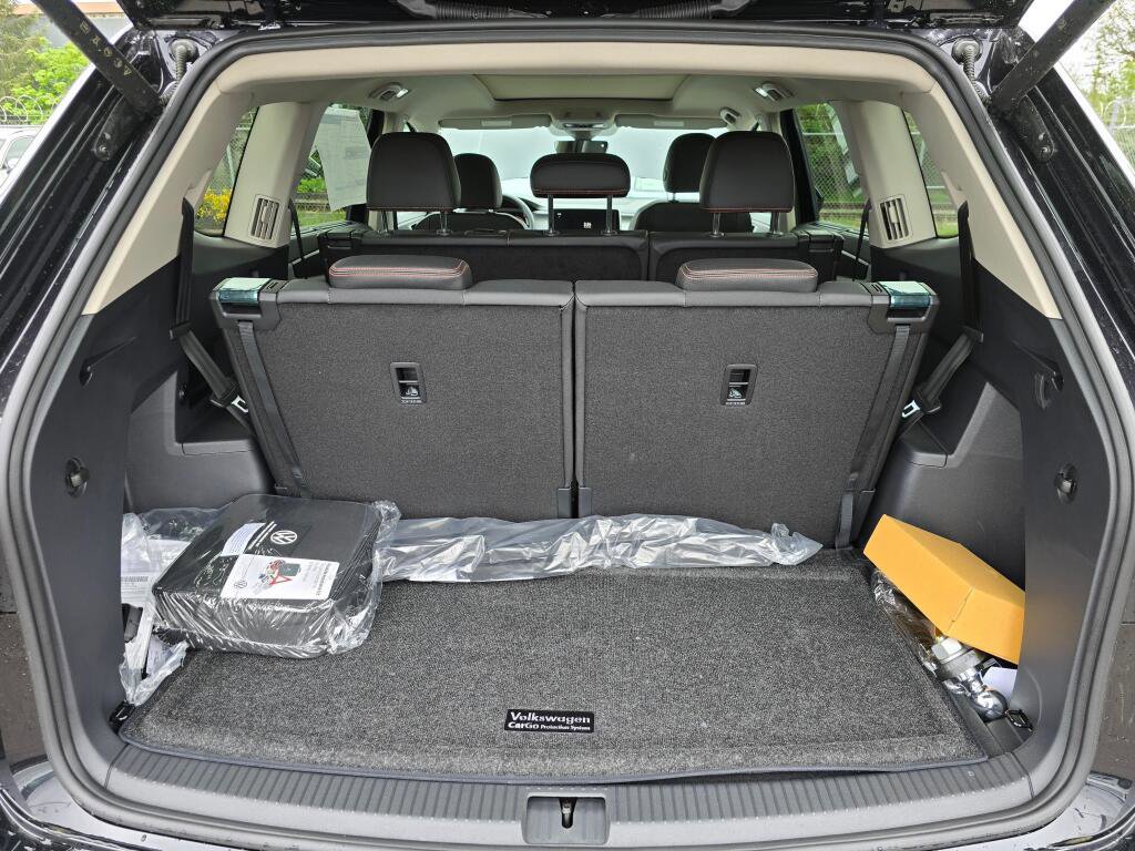 New 2026 Volkswagen Atlas Peak Edition AWD/4WD image 14