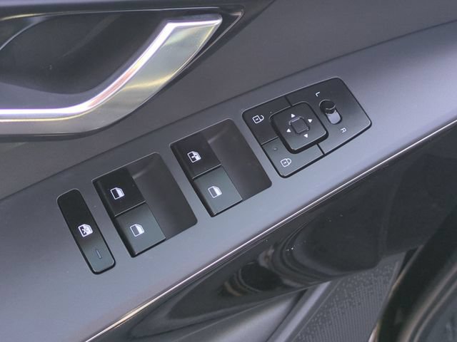 Certified 2025 Kia Niro EX FWD image 13