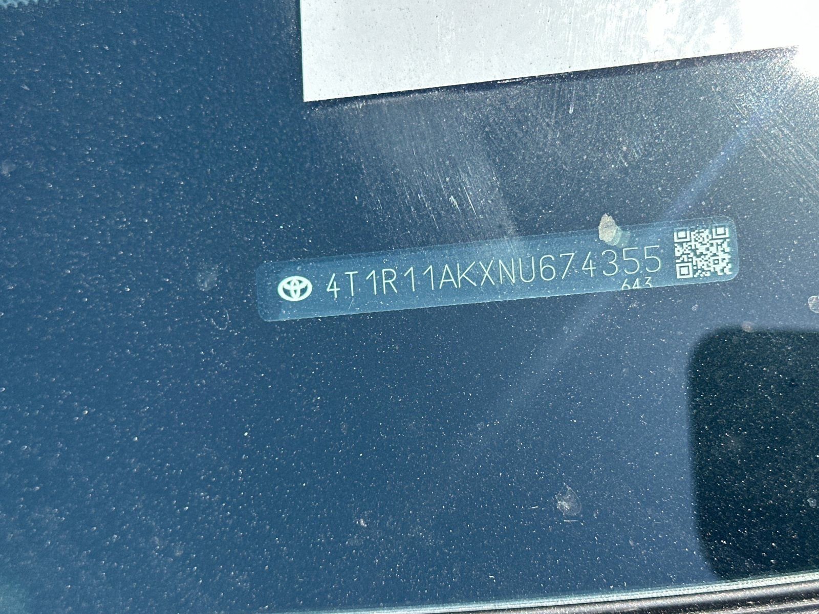 Used 2022 Toyota Camry LE FWD image 5