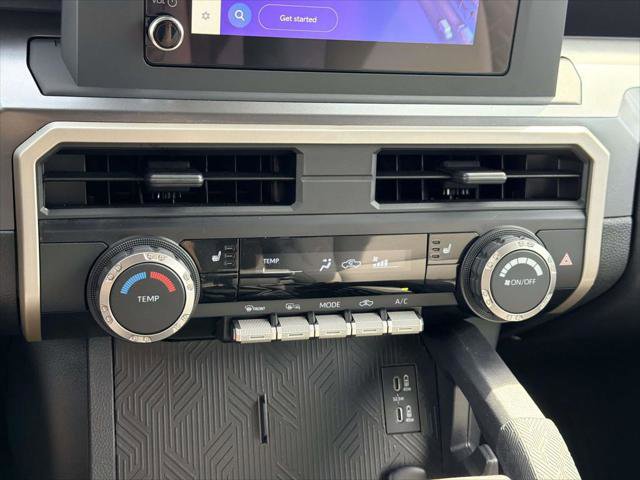 Certified 2025 Toyota Tacoma SR5 AWD/4WD image 5