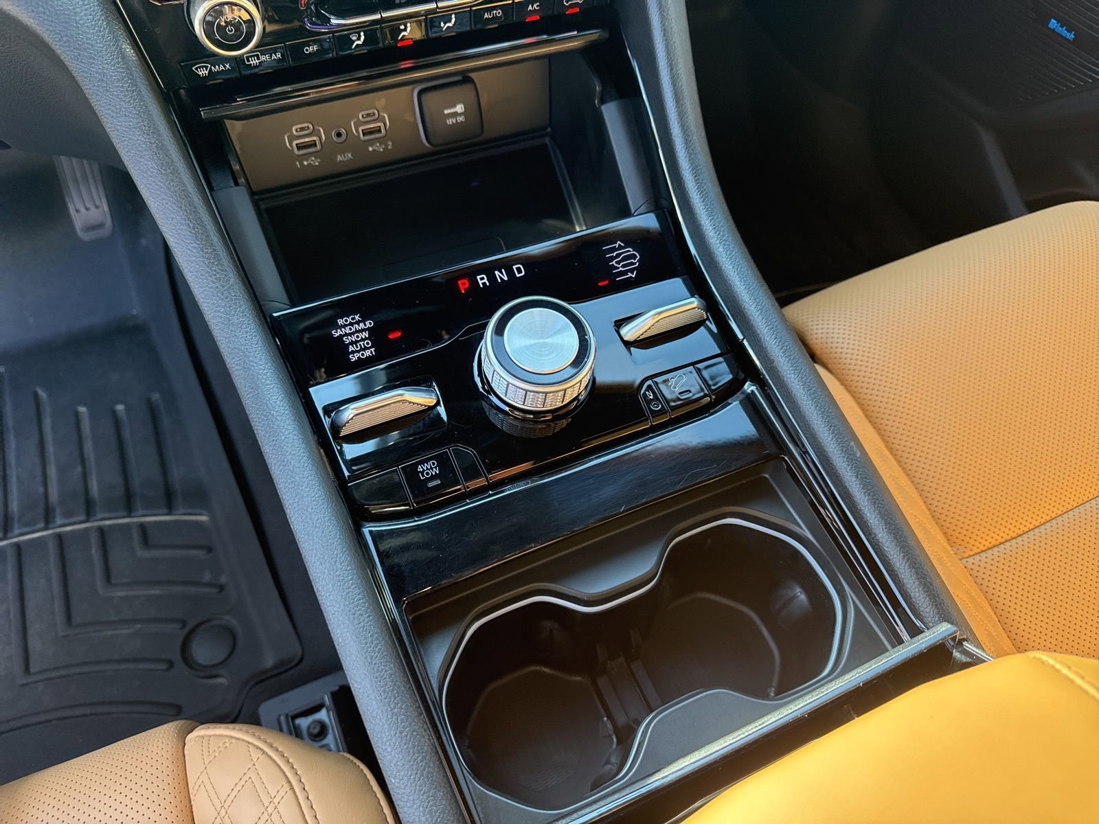 Used 2024 Jeep Grand Cherokee L Summit w/ Advanced Protech Group IV image 32