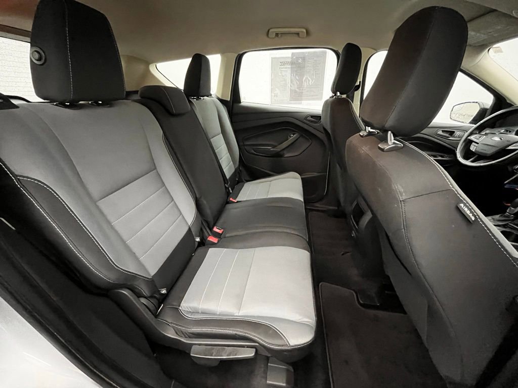 Used 2019 Ford Escape S image 31