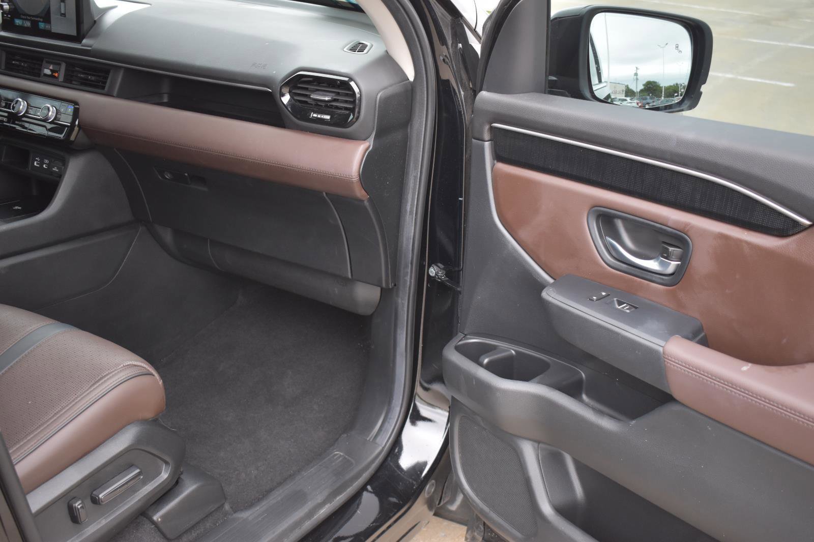 Used 2025 Honda Pilot Elite image 14