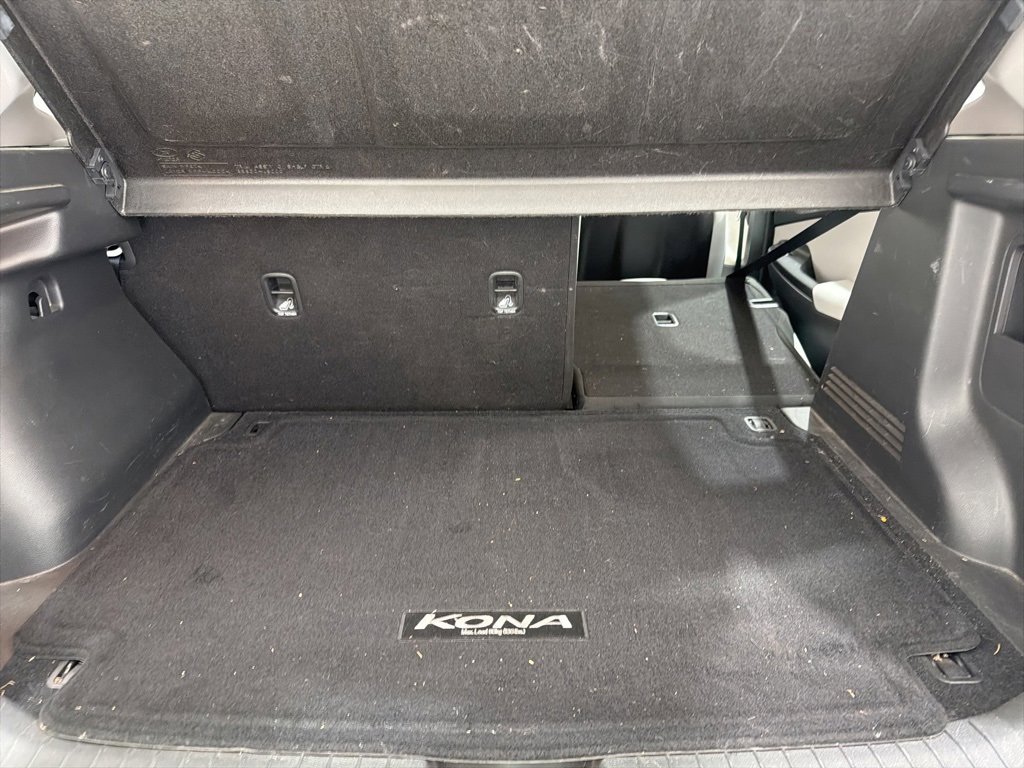 Used 2022 Hyundai Kona SE image 23