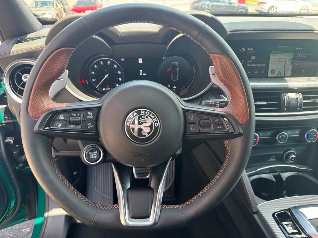 New 2025 Alfa Romeo Stelvio Sprint AWD/4WD image 35