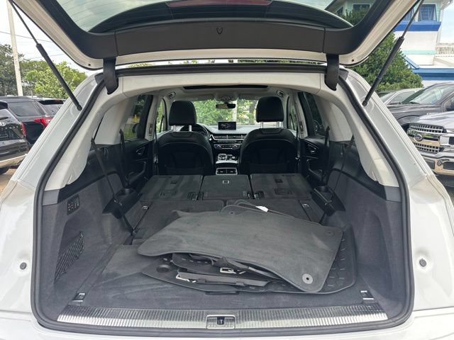 Used 2019 Audi Q7 3.0T Premium Plus w/ Premium Plus Package AWD/4WD image 30