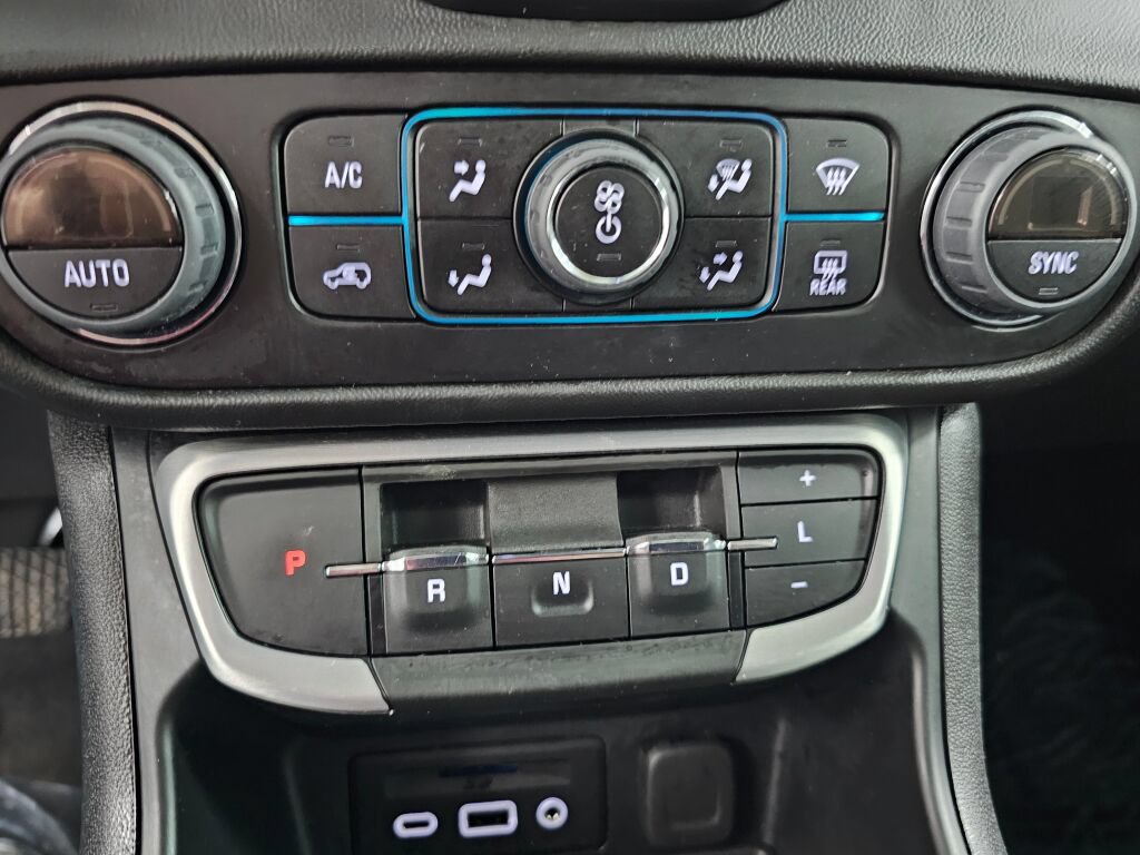Used 2022 GMC Terrain SLT AWD/4WD image 20