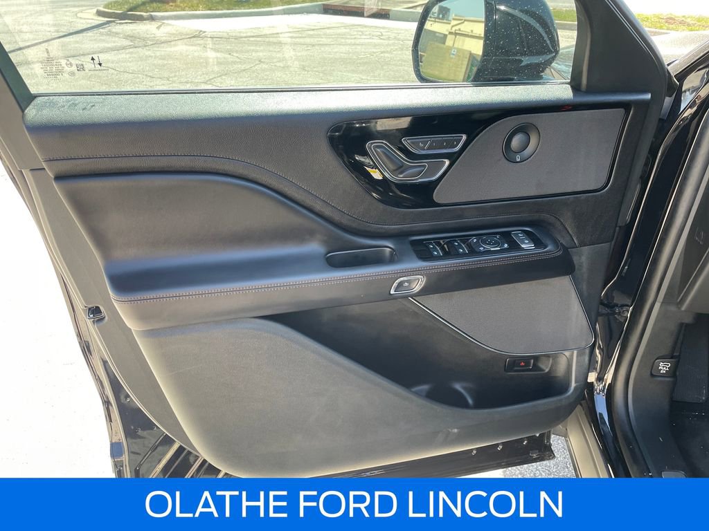 Used 2024 Lincoln Aviator Reserve w/ Equipment Group 201A image 22