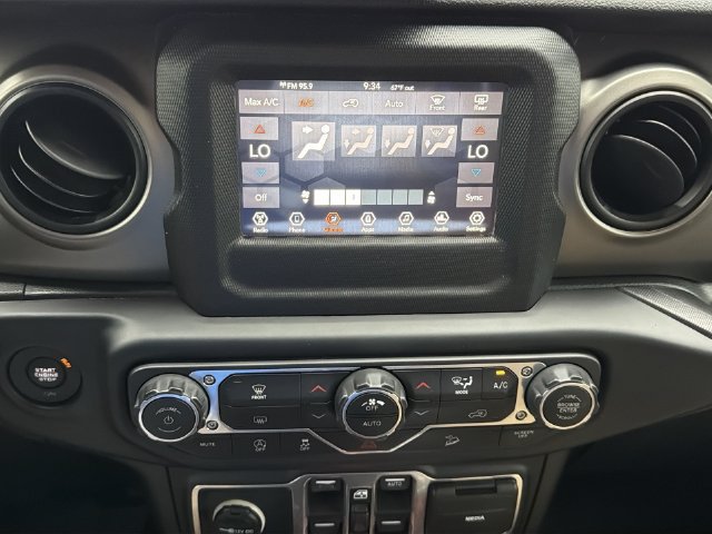 Used 2019 Jeep Wrangler Unlimited Sport S AWD/4WD image 18