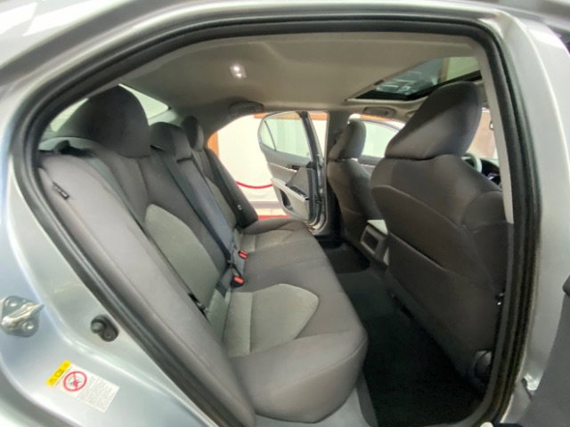Used 2019 Toyota Camry LE w/ Convenience Package FWD image 17