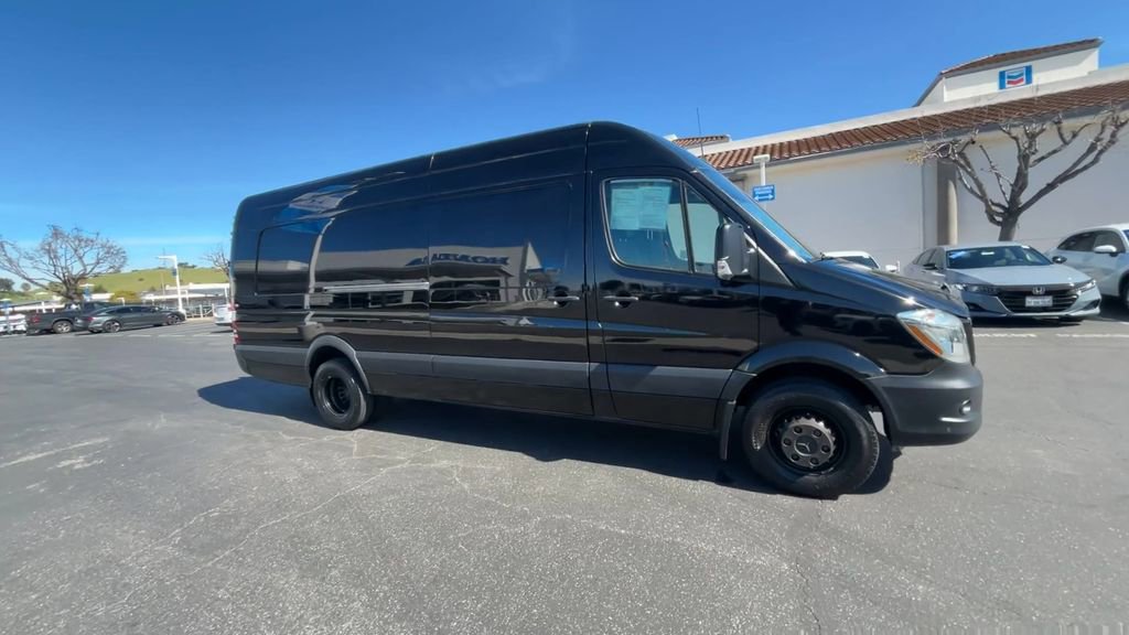 Used 2017 Mercedes-Benz Sprinter 3500 image 2