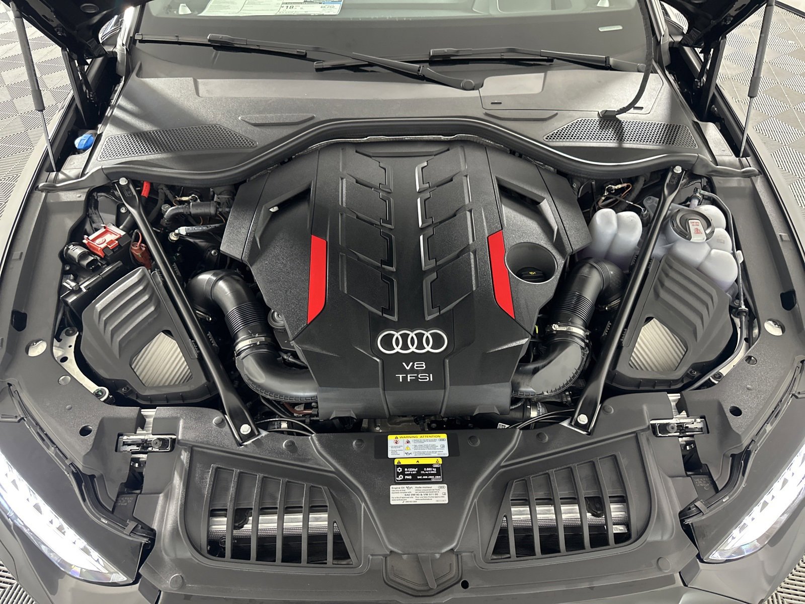 New 2025 Audi S8 image 22