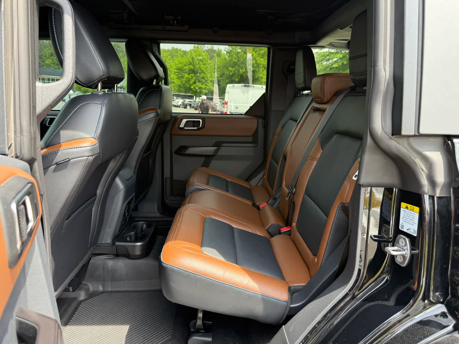 Used 2024 Ford Bronco Outer Banks image 23