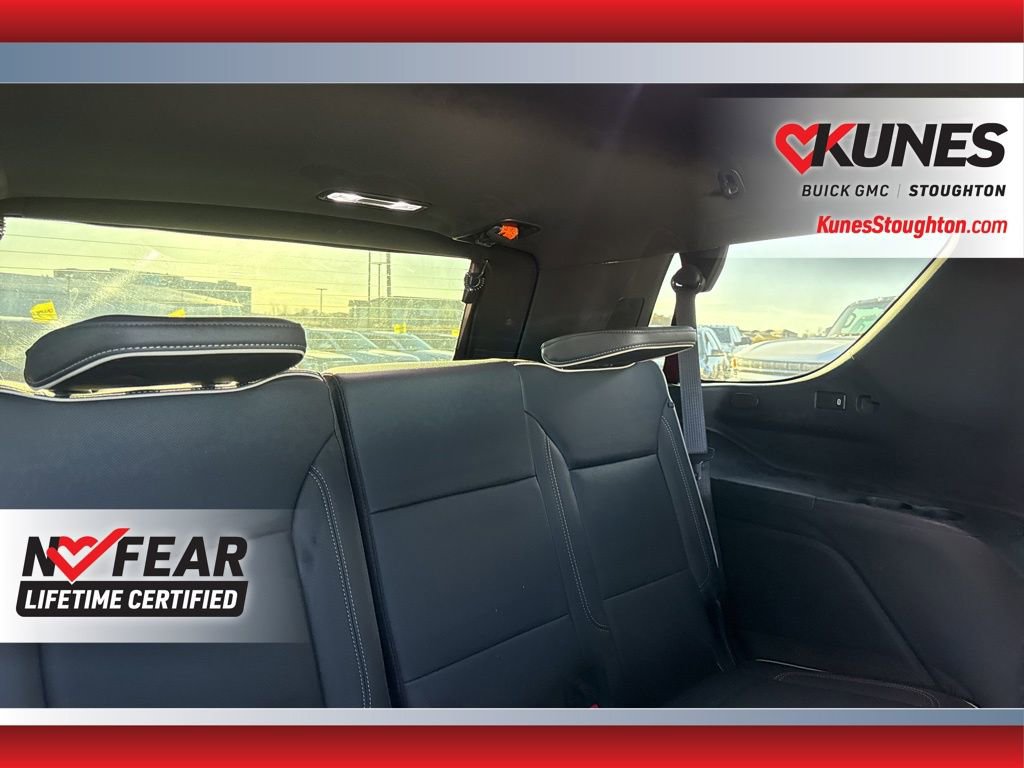 Used 2023 GMC Yukon SLT image 46