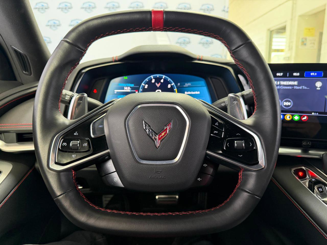 Used 2021 Chevrolet Corvette Stingray Coupe w/ Z51 Performance Package RWD image 26