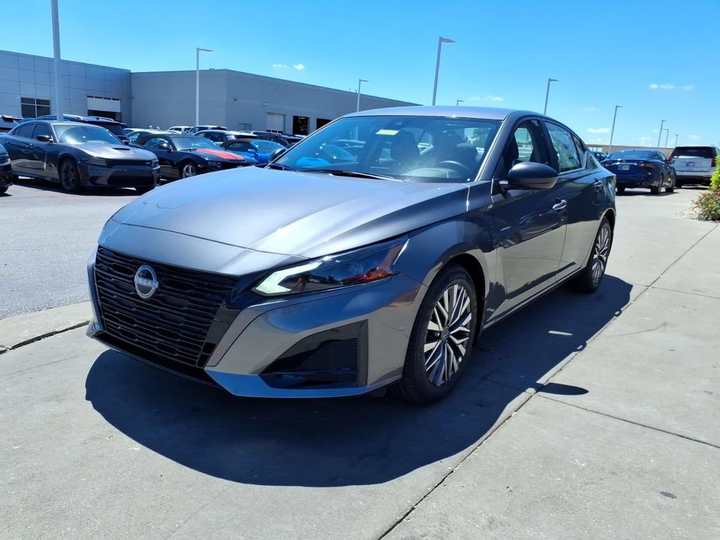 New 2026 Nissan Altima 2.5 SV FWD image 4