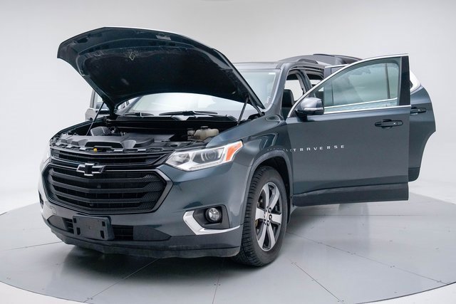 Used 2018 Chevrolet Traverse LT w/ LPO, Black Accent Package image 23
