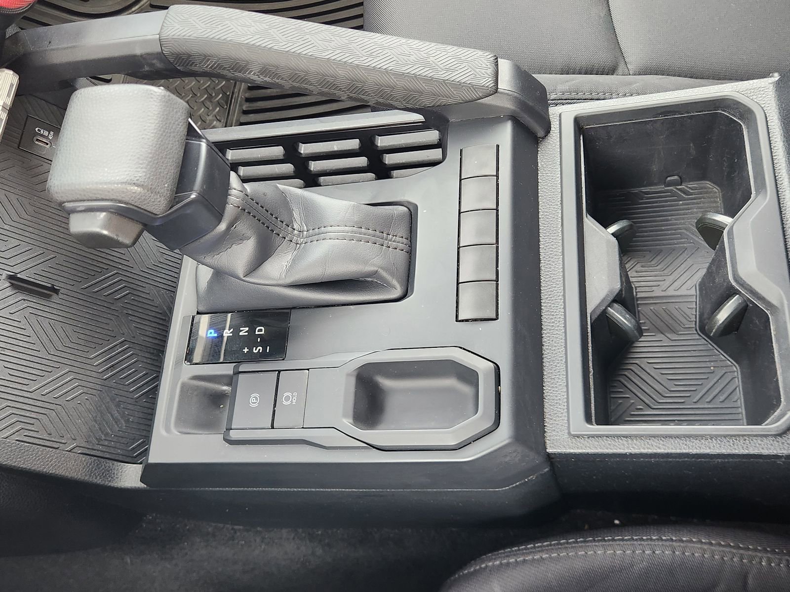 Used 2024 Toyota Tacoma SR image 23