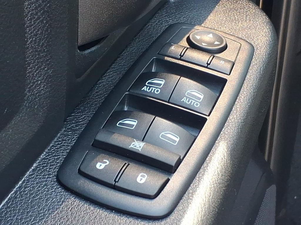 Used 2016 RAM 1500 Express AWD/4WD image 13