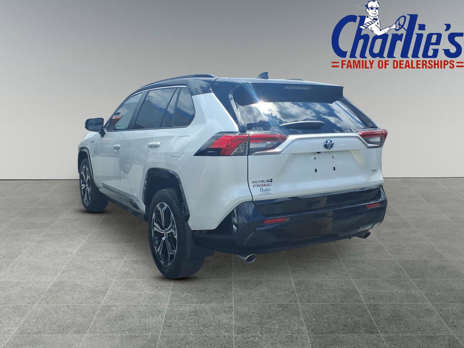 Certified 2024 Toyota RAV4 XSE w/ Weather Package AWD/4WD image 5
