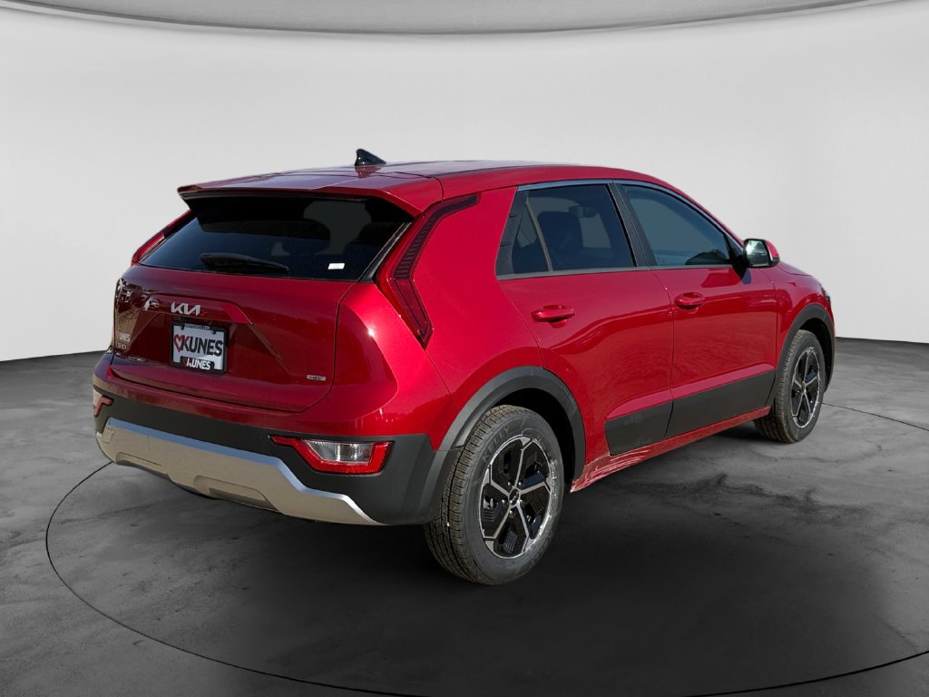 Used 2025 Kia Niro LX FWD image 9