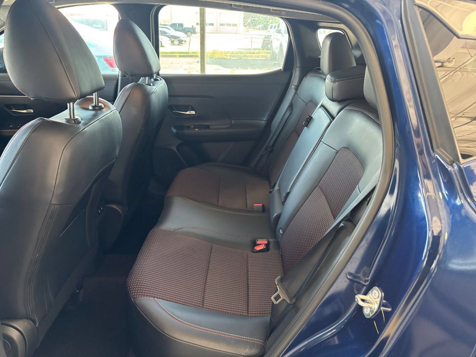 Used 2026 Nissan Kicks SR FWD image 25