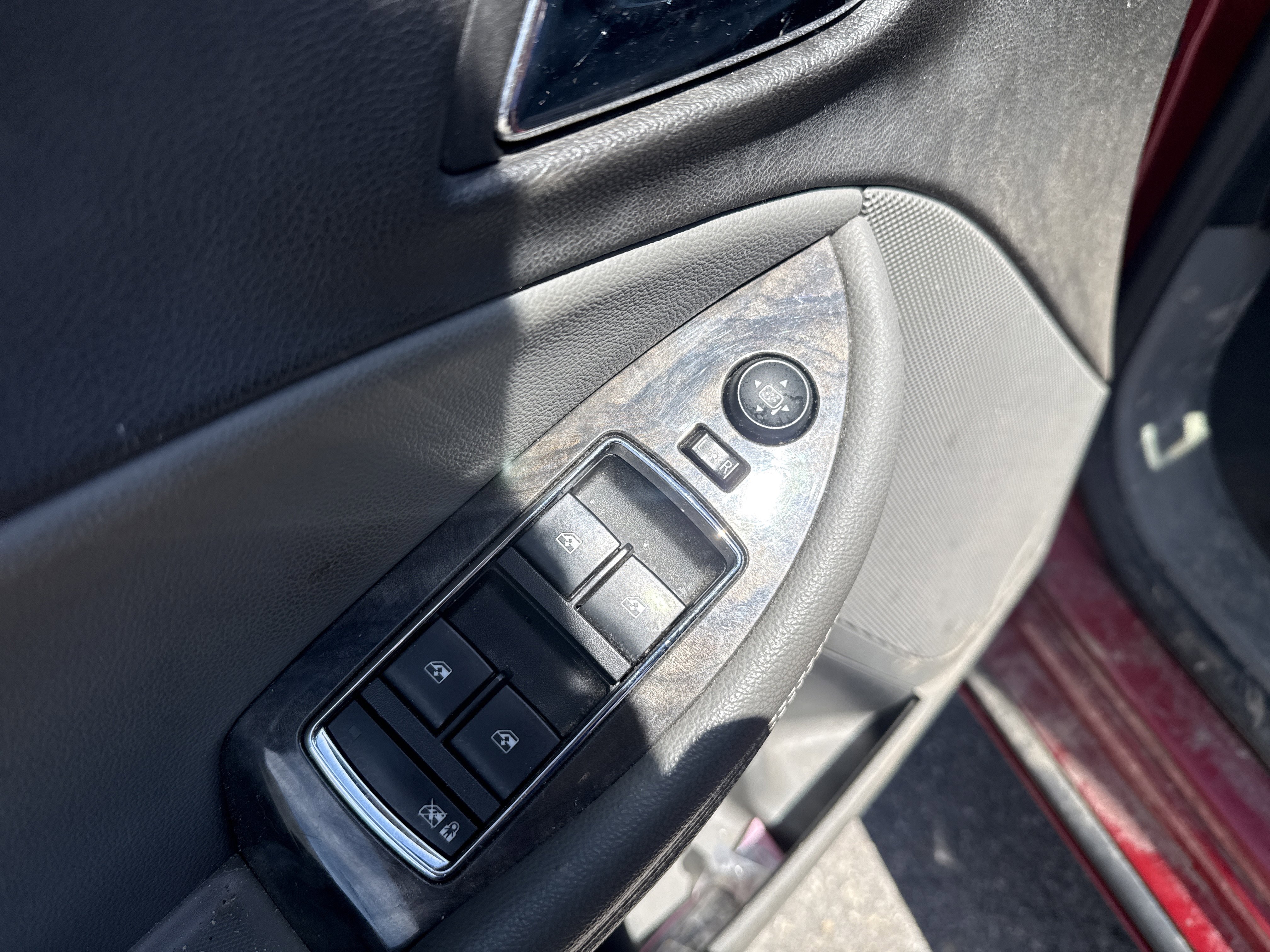 Used 2014 Chevrolet Impala LT w/ Convenience Package FWD image 12