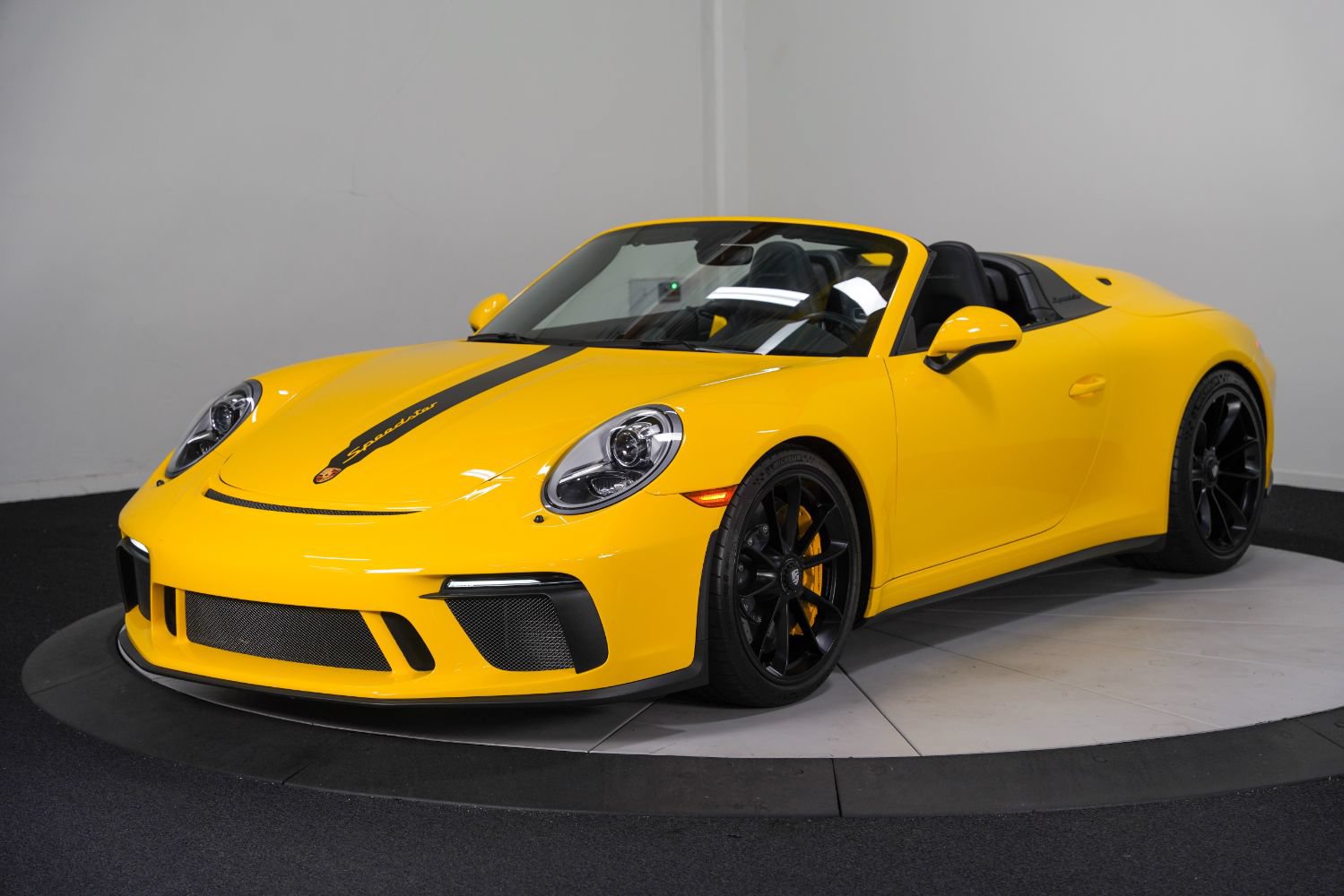Used 2019 Porsche 911 Speedster RWD image 7