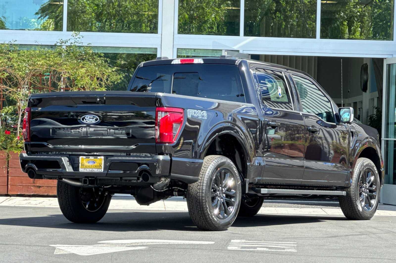New 2026 Ford F150 XLT w/ Equipment Group 302A MID AWD/4WD image 4