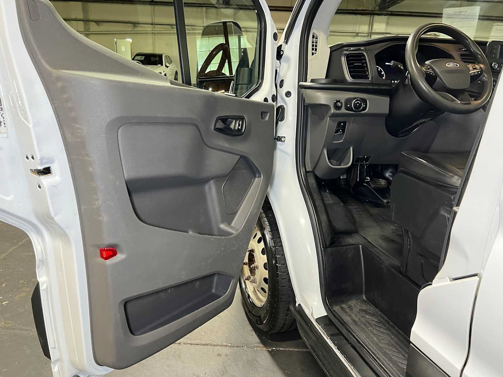Used 2023 Ford Transit 250 Medium Roof AWD w/ Load Area Protection Package image 18