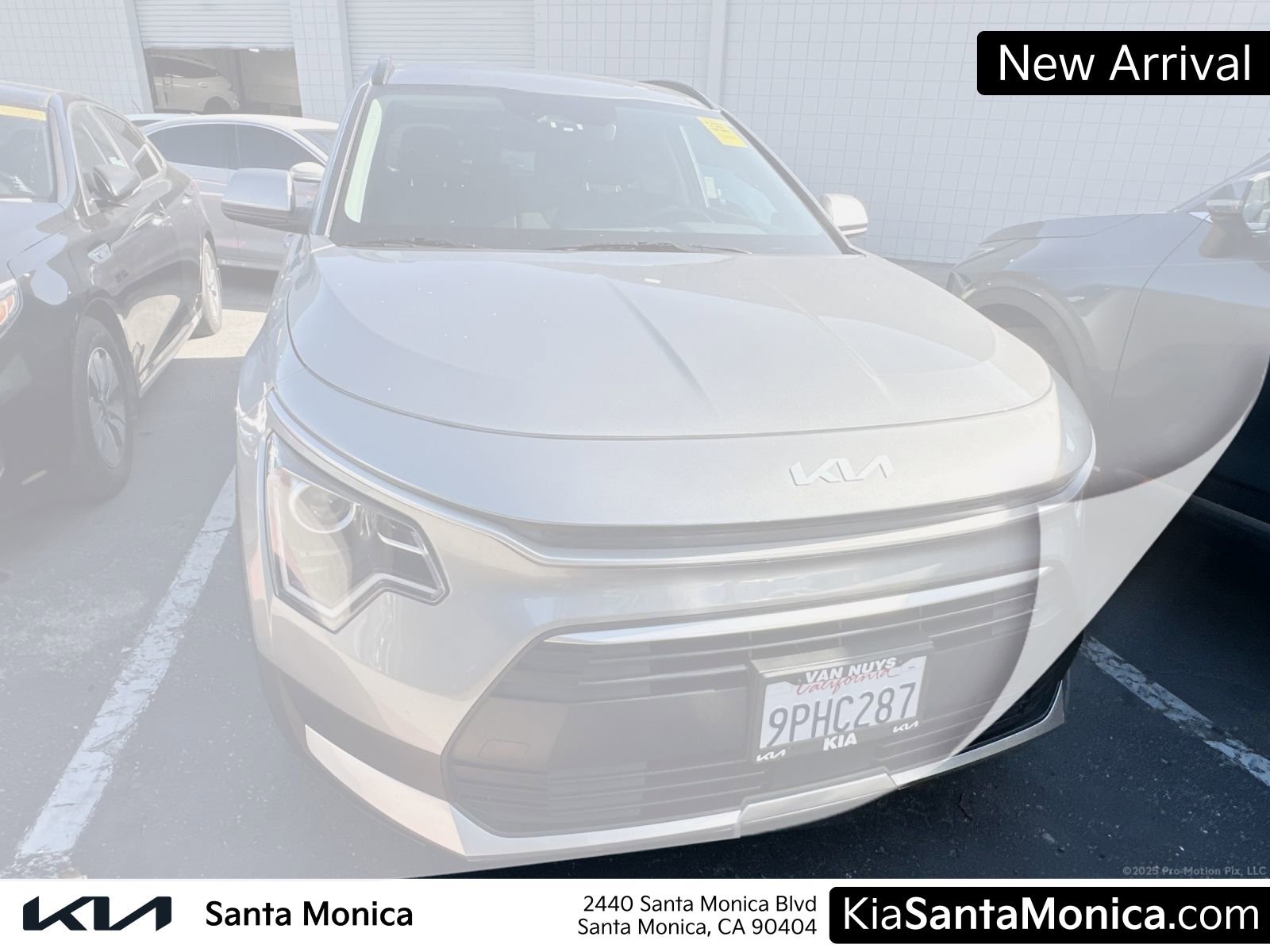 Used 2024 Kia Niro EX image 3