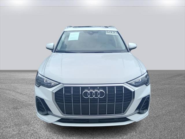 Certified 2022 Audi Q3 2.0T Premium w/ Convenience Package AWD/4WD image 2