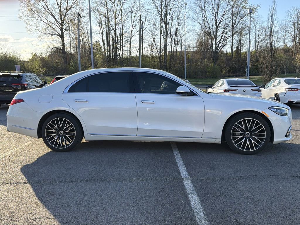 Used 2021 Mercedes-Benz S 580 4MATIC Sedan image 2