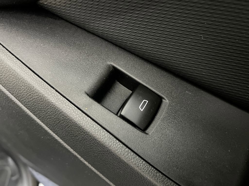 Used 2026 Chevrolet Equinox LT FWD image 20