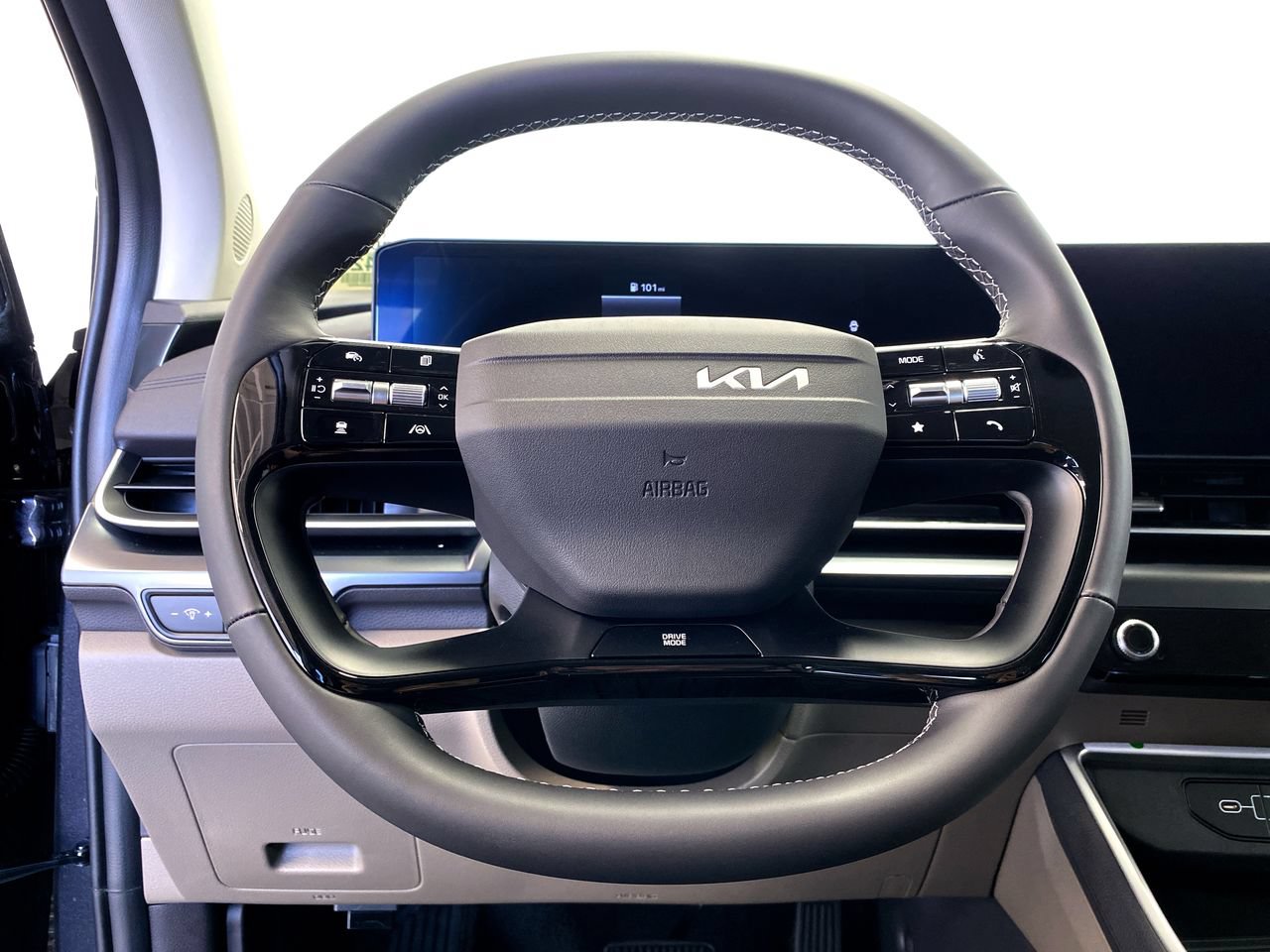 New 2027 Kia Carnival FWD image 21