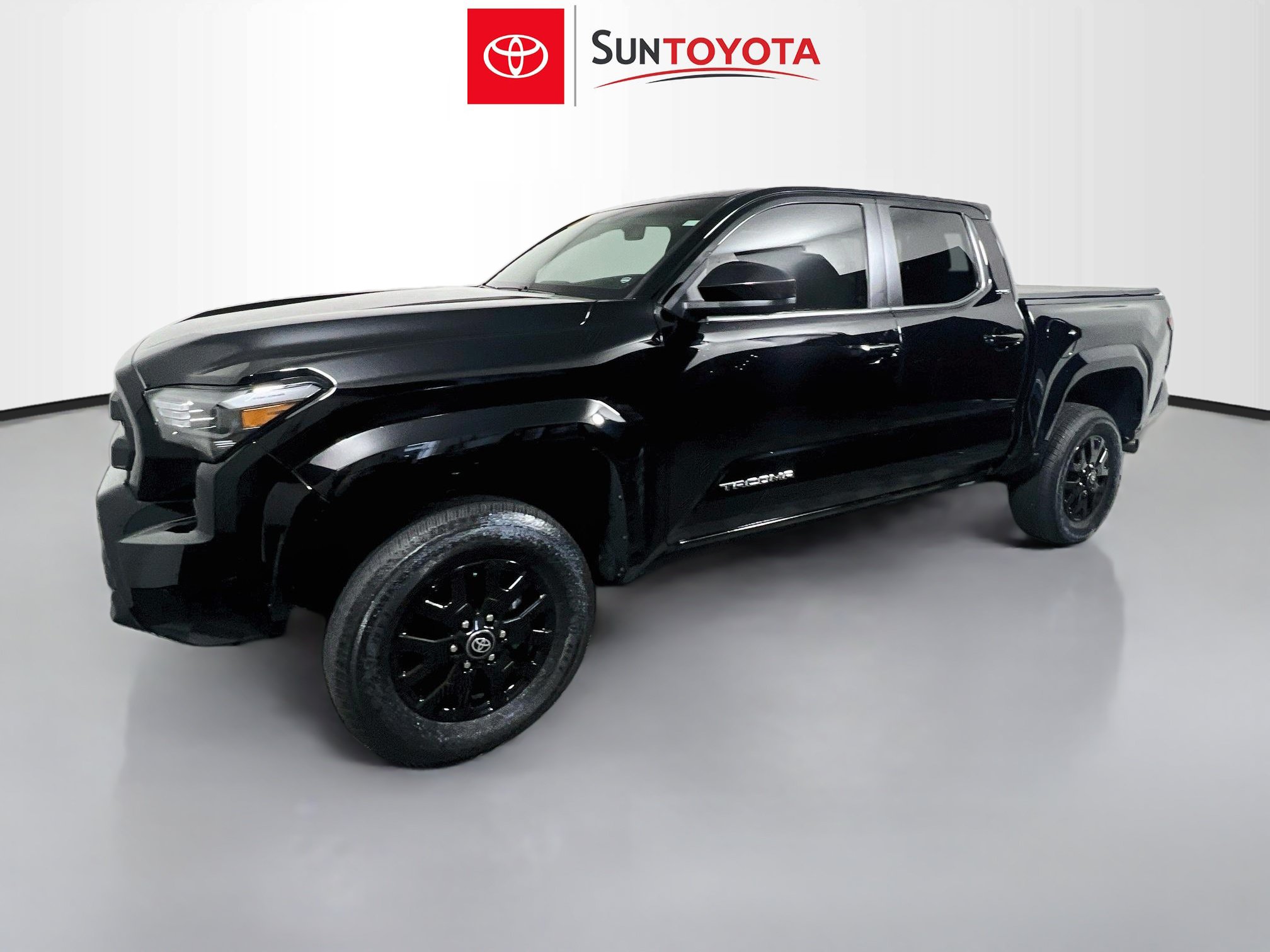Used 2024 Toyota Tacoma SR5 AWD/4WD image 9