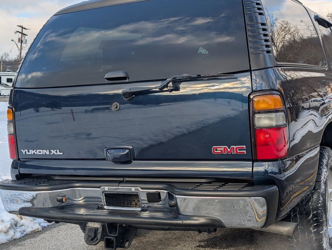 Used 2006 GMC Yukon XL SLT w/ SLT Preferred Equipment Group image 36