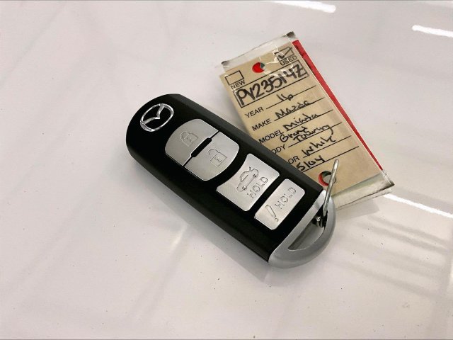 Used 2016 MAZDA MX-5 Miata Grand Touring RWD image 9
