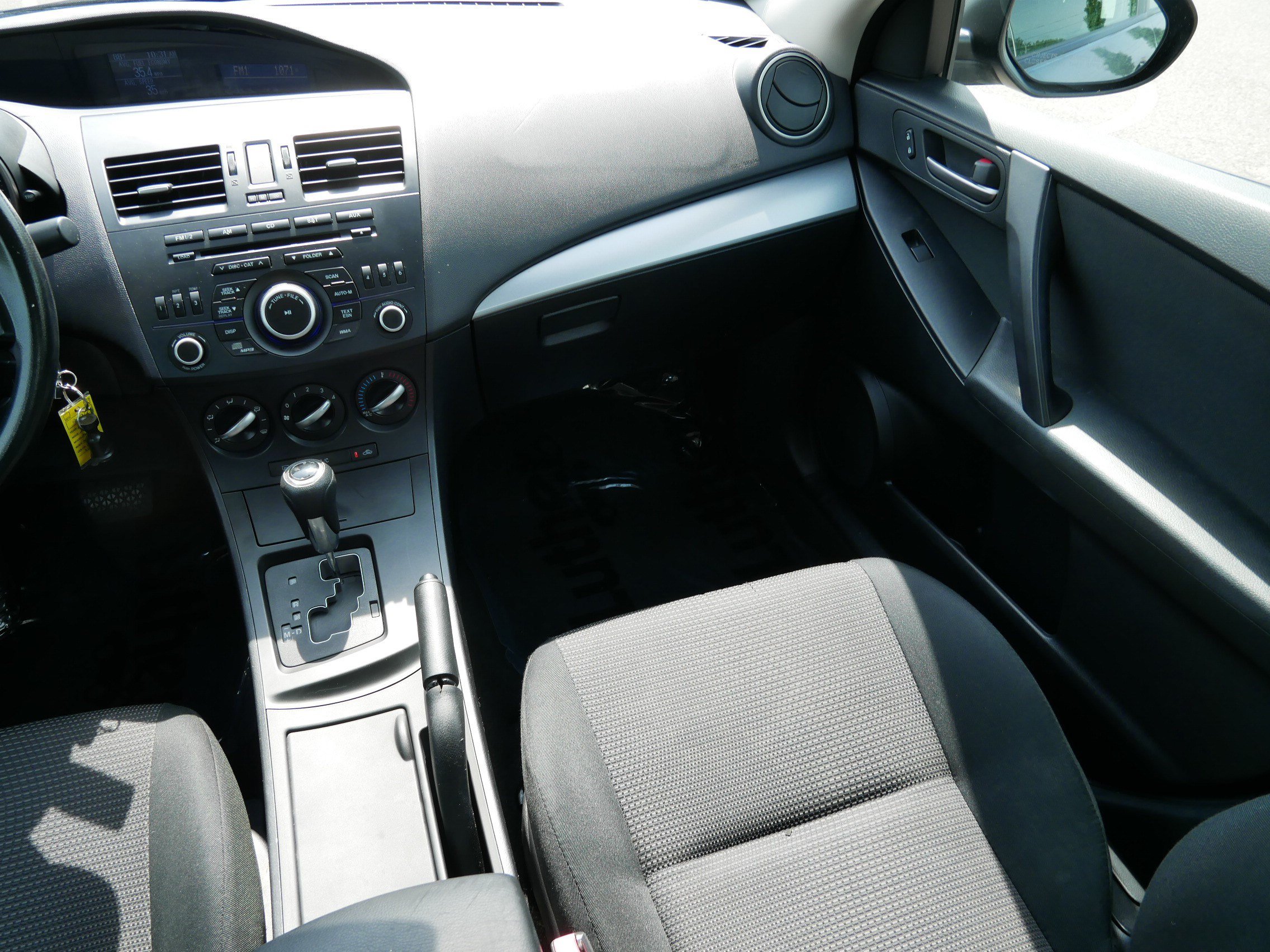 Used 2013 MAZDA MAZDA3 i Sport FWD image 11