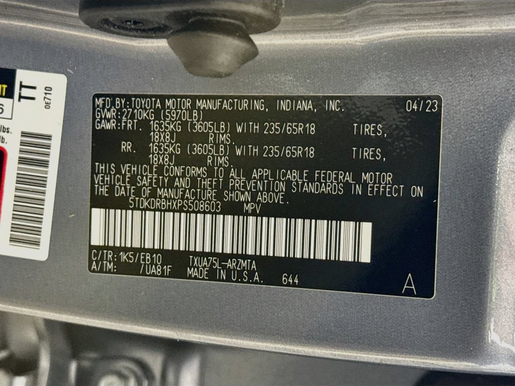 Used 2023 Toyota Highlander XLE AWD/4WD image 37